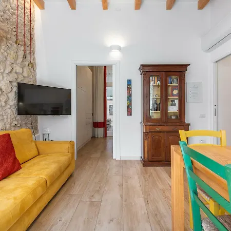 Il Rifugio Di Bia Romantic House * كالياري